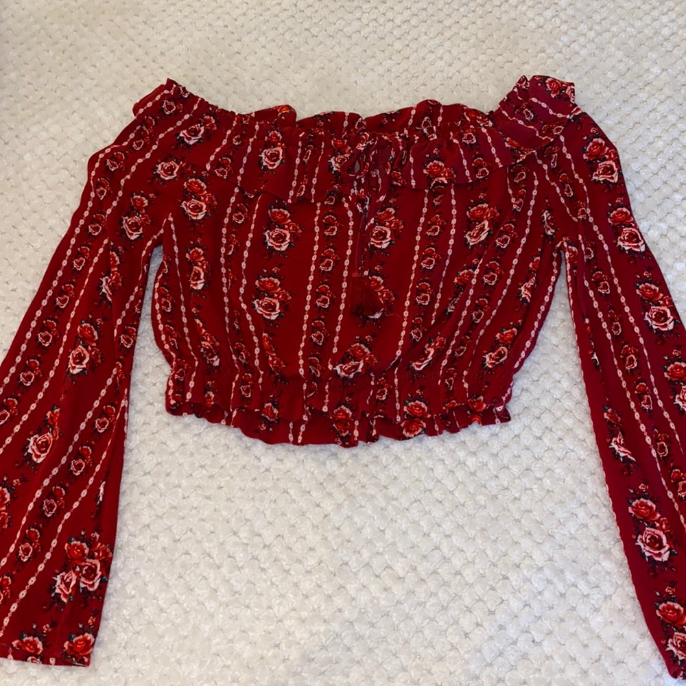 Off the shoulder long sleeve top